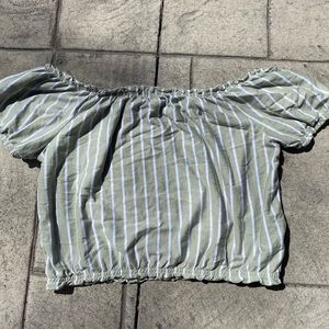 American Eagle Crop top